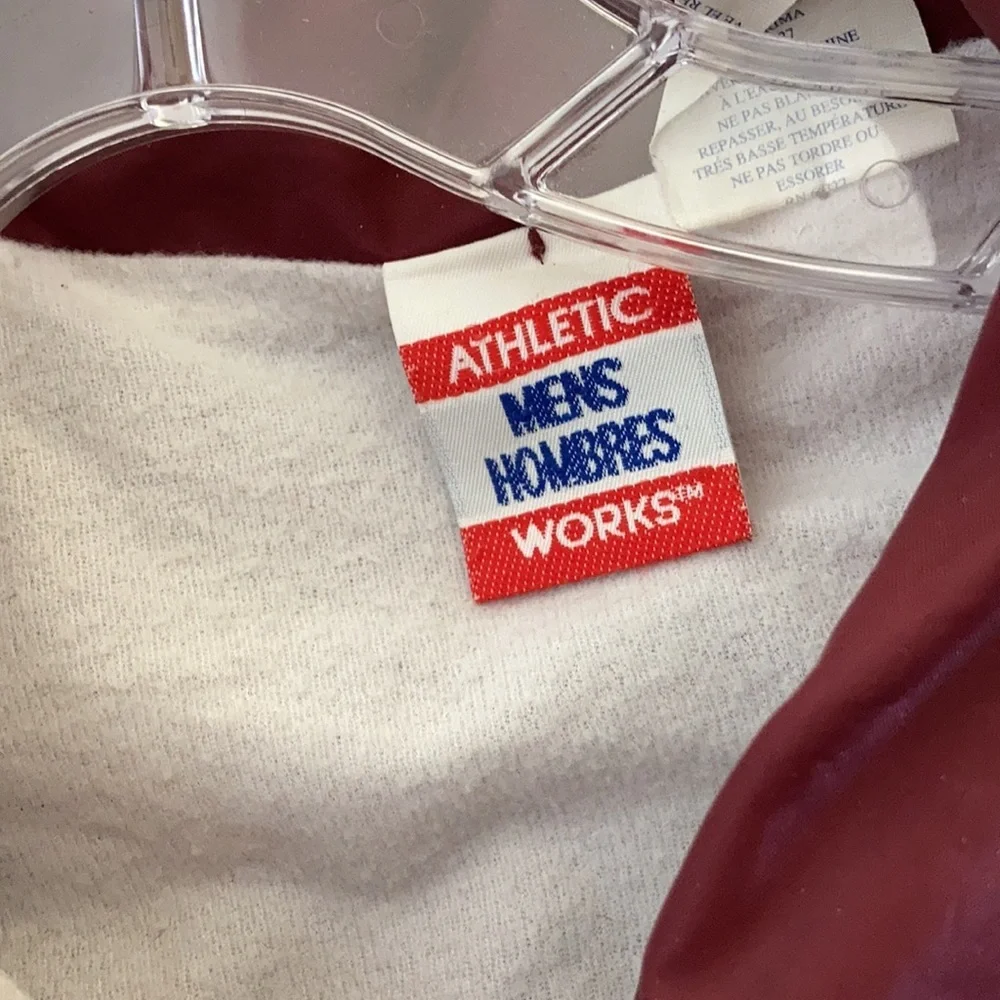 FINAL MARKDOWN Men’s athletic works lightly lined windbreaker lrg - Picture 4 of 5
